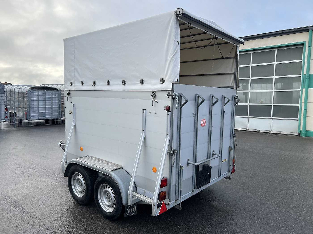 ALF TA Viehanhänger - Hayvan nakil aracı römork: fotoğraf 5 ALF TA Viehanhänger - Hayvan nakil aracı römork: fotoğraf 5