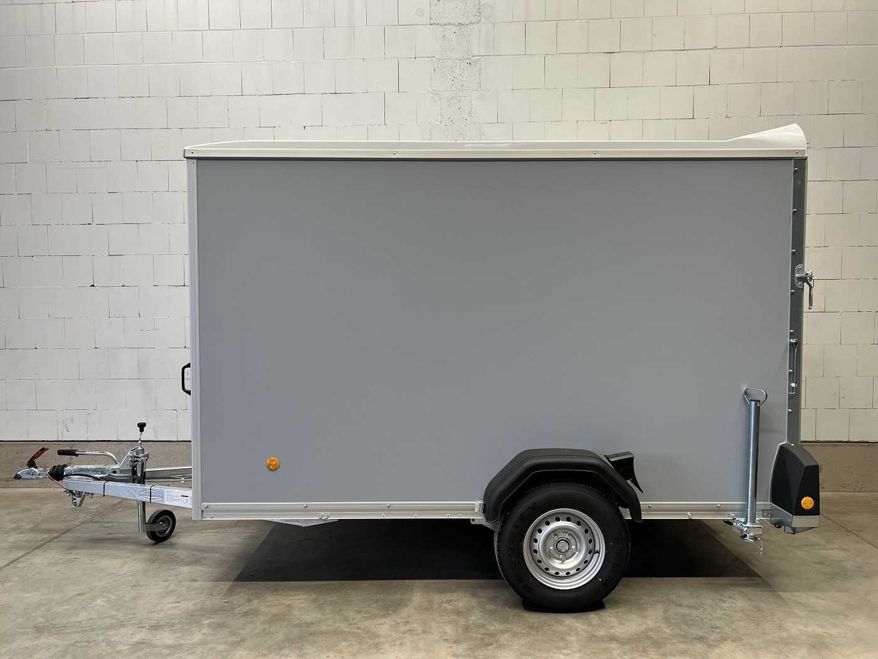 BOECKMANN KT 3015/15 M F Tür TKL Stützen Kofferanhänger - Kapalı karoser römork: fotoğraf 3 BOECKMANN KT 3015/15 M F Tür TKL Stützen Kofferanhänger - Kapalı karoser römork: fotoğraf 3