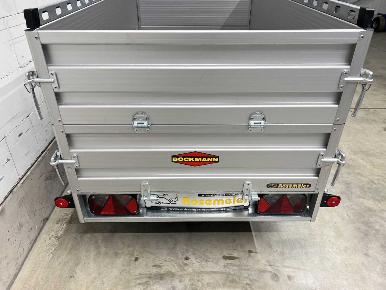 BOECKMANN TL-AL 2111/75 BW-Aufsatz+Stütz Kastenanhänger un - Otomobil römorku: fotoğraf 3 BOECKMANN TL-AL 2111/75 BW-Aufsatz+Stütz Kastenanhänger un - Otomobil römorku: fotoğraf 3