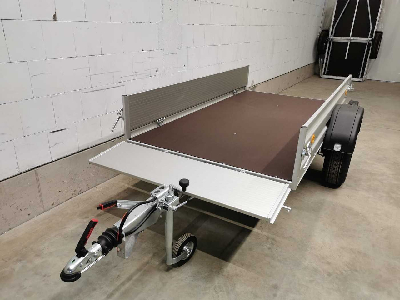 BOECKMANN TL-AL 2513/135 Stkl Kastenanhänger gebremst - Otomobil römorku: fotoğraf 4 BOECKMANN TL-AL 2513/135 Stkl Kastenanhänger gebremst - Otomobil römorku: fotoğraf 4