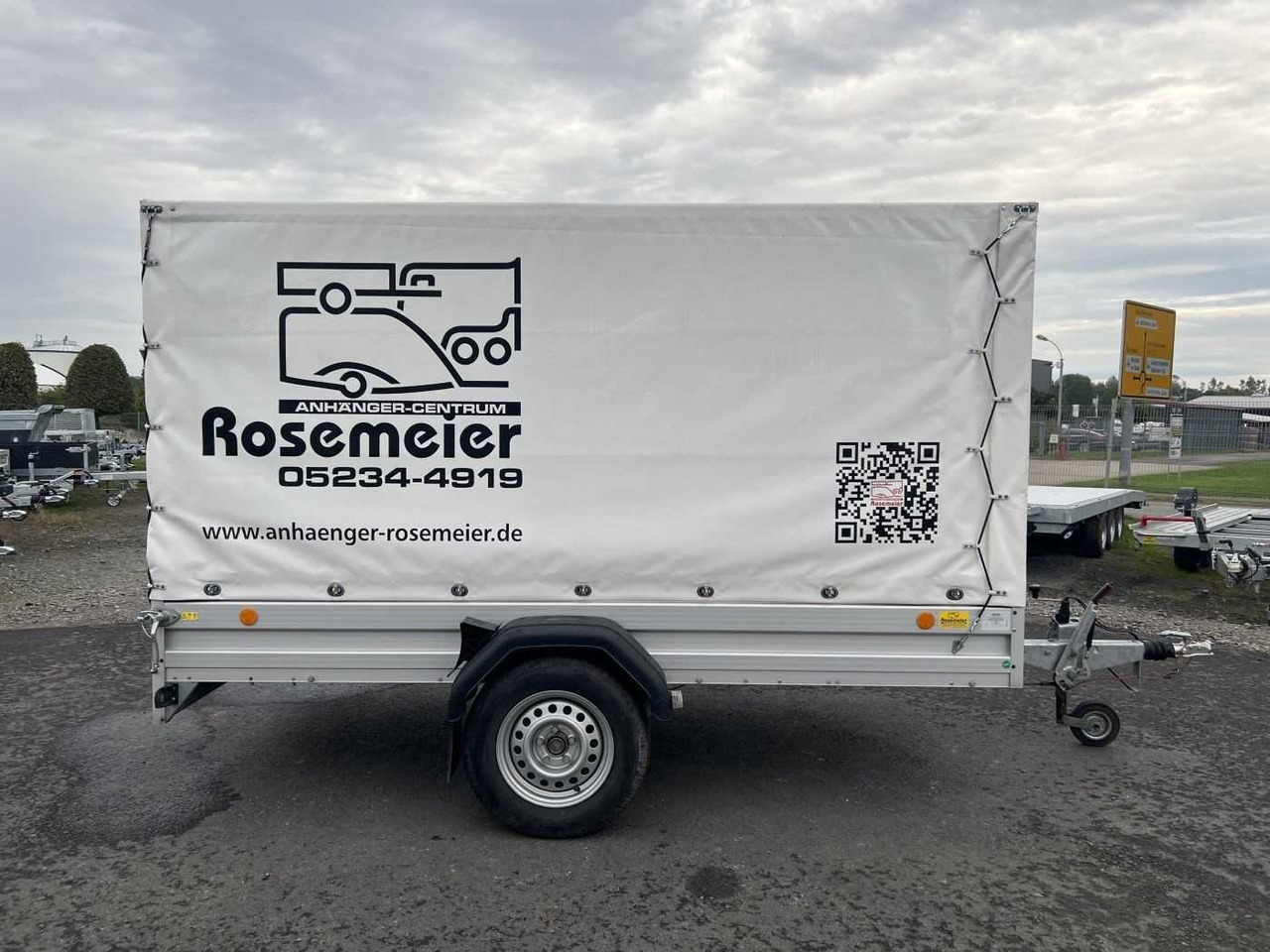 BOECKMANN TL-AL 3015/135 Plane weiß Kastenanhänger gebrems - Otomobil römorku: fotoğraf 1 BOECKMANN TL-AL 3015/135 Plane weiß Kastenanhänger gebrems - Otomobil römorku: fotoğraf 1