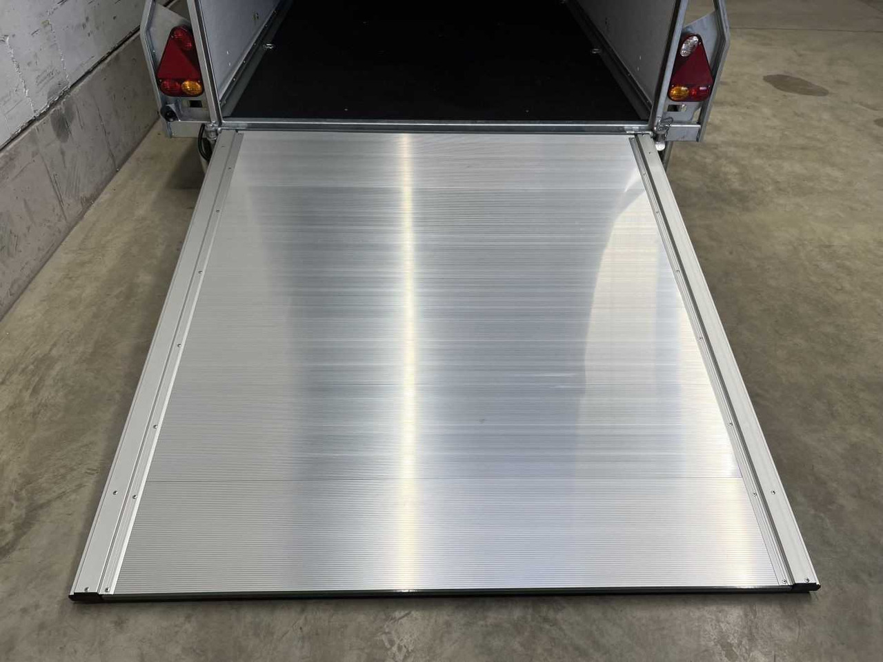 CHEVAL LIBERTE Cargo 1300.02 Alu-Felgen Kofferanhänger - Kapalı karoser römork: fotoğraf 3 CHEVAL LIBERTE Cargo 1300.02 Alu-Felgen Kofferanhänger - Kapalı karoser römork: fotoğraf 3