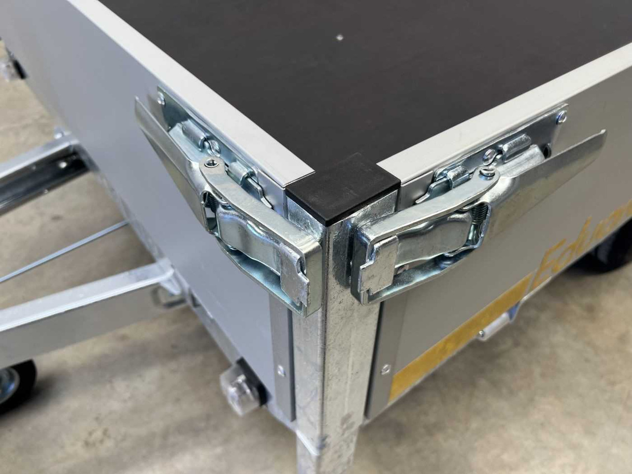 Yeni Otomobil römorku EDUARD 2615-3-P3-1563 Hochlader: fotoğraf 23 Yeni Otomobil römorku EDUARD 2615-3-P3-1563 Hochlader: fotoğraf 23