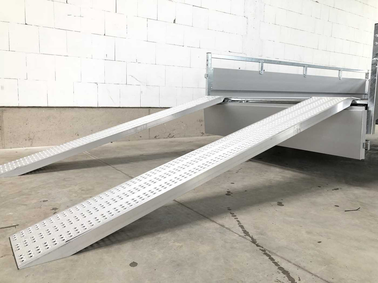 Yeni Otomobil römorku SARIS McAlu Pro 305 153 2000 2 Ramp Kastenanhänger geb: fotoğraf 16