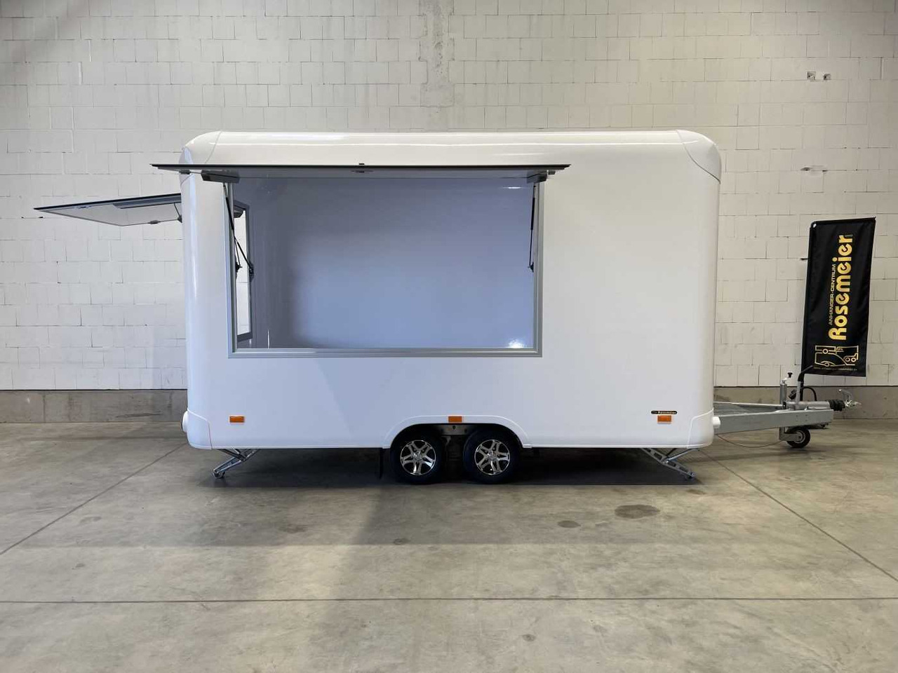 UNIWAGEN Gastro Kofferanhänger - Büfe karavan: fotoğraf 1 UNIWAGEN Gastro Kofferanhänger - Büfe karavan: fotoğraf 1