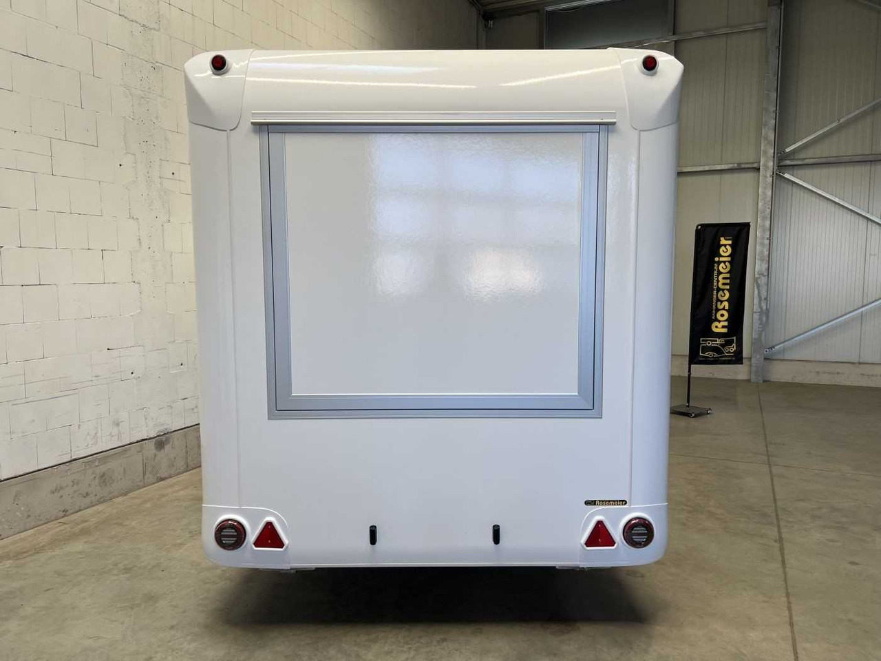 UNIWAGEN Gastro Kofferanhänger - Büfe karavan: fotoğraf 3 UNIWAGEN Gastro Kofferanhänger - Büfe karavan: fotoğraf 3