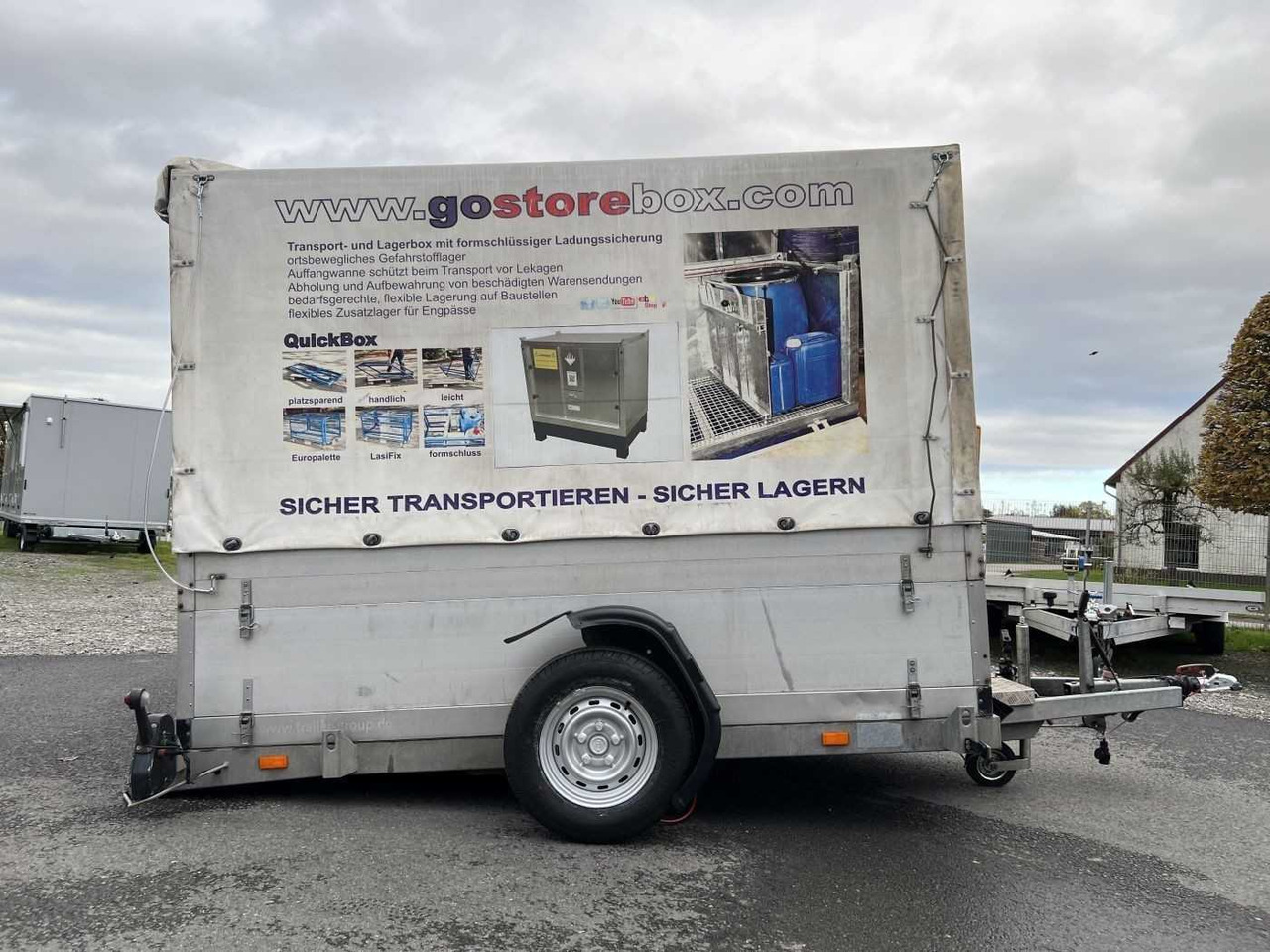 VEZEKO Husky FB 13.28 Plane Absenker - Otomobil römorku: fotoğraf 1 VEZEKO Husky FB 13.28 Plane Absenker - Otomobil römorku: fotoğraf 1