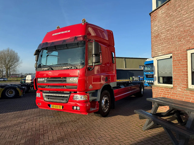 DAF CF 75 CF75-250 4X2 SPACECAB/RENOVA/STEEL/AIR/AIRCO/HOLLAND TRUCK - Konteynır taşıyıcı/ Yedek karoser kamyon: fotoğraf 2 DAF CF 75 CF75-250 4X2 SPACECAB/RENOVA/STEEL/AIR/AIRCO/HOLLAND TRUCK - Konteynır taşıyıcı/ Yedek karoser kamyon: fotoğraf 2