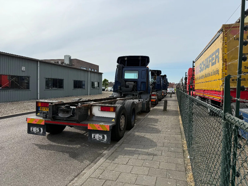 DAF CF 85 CF85-360 6X2 FAN 3 X IN STOCK TOP CONDITION NL TRUCKS - Şasi kamyon: fotoğraf 4 DAF CF 85 CF85-360 6X2 FAN 3 X IN STOCK TOP CONDITION NL TRUCKS - Şasi kamyon: fotoğraf 4