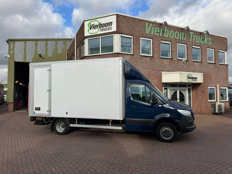 Mercedes-Benz Sprinter Sprinter 515CDI bakwagen met klep / automaat / MBUX /Navi / Airco / Camera / Top - Kapalı kasa kamyonet: fotoğraf 3 Mercedes-Benz Sprinter Sprinter 515CDI bakwagen met klep / automaat / MBUX /Navi / Airco / Camera / Top - Kapalı kasa kamyonet: fotoğraf 3