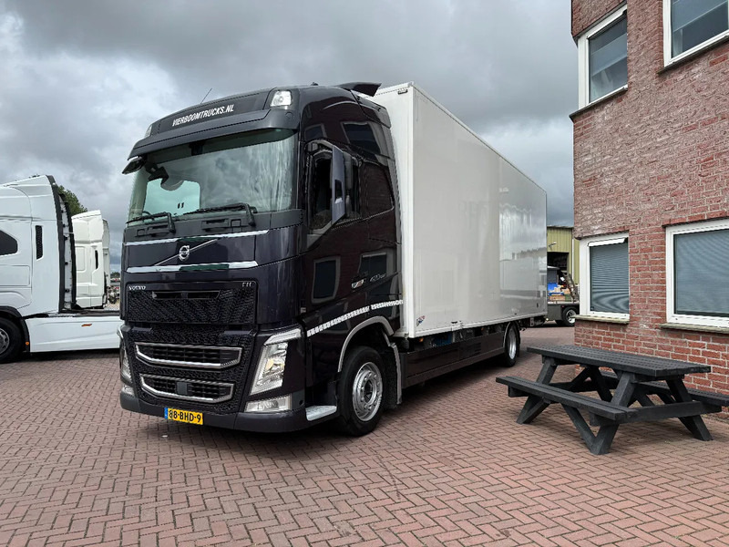 Volvo FH FH420 4X2 Globetrotter XL Kuhlkoffer mit Frigoblock - Refrijeratör kamyon: fotoğraf 2 Volvo FH FH420 4X2 Globetrotter XL Kuhlkoffer mit Frigoblock - Refrijeratör kamyon: fotoğraf 2