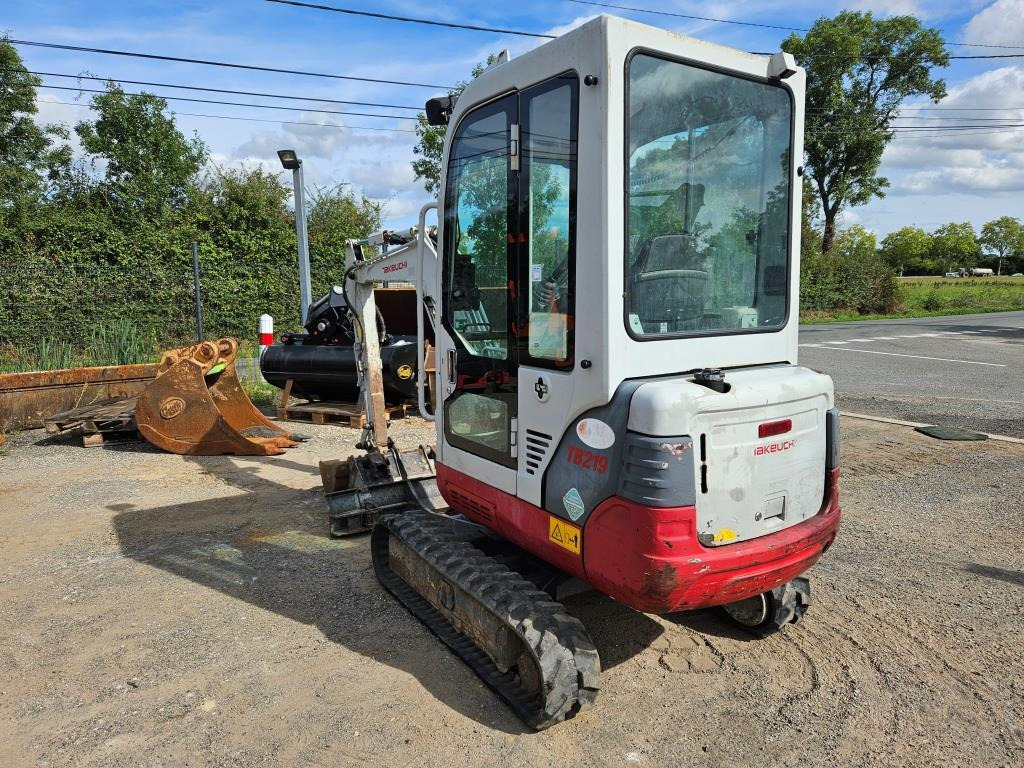 Mini ekskavatör TAKEUCHI TB 219: fotoğraf 10 Mini ekskavatör TAKEUCHI TB 219: fotoğraf 10
