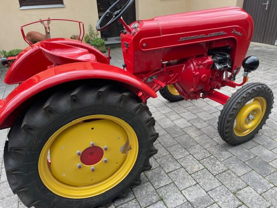 Porsche Junior 108 - Küçük traktör: fotoğraf 2 Porsche Junior 108 - Küçük traktör: fotoğraf 2