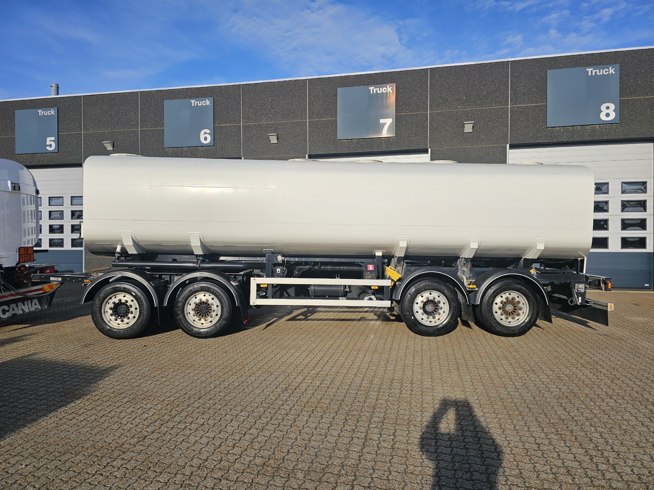 EUROTANK 4 Akslet - Tanker römork: fotoğraf 2 EUROTANK 4 Akslet - Tanker römork: fotoğraf 2