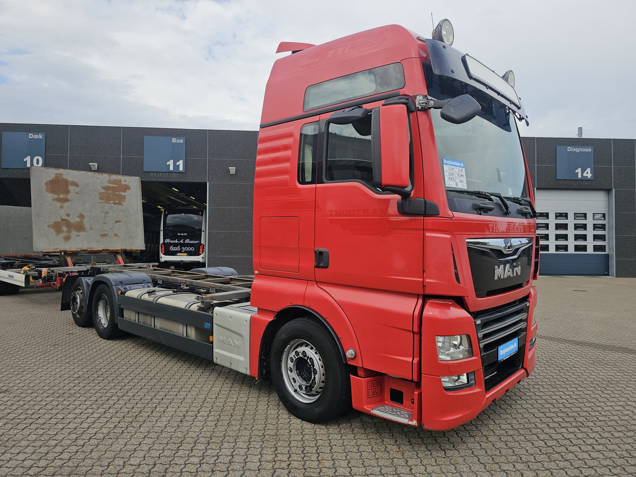 MAN TGX 26.500 with trailer - Konteynır taşıyıcı/ Yedek karoser kamyon: fotoğraf 2 MAN TGX 26.500 with trailer - Konteynır taşıyıcı/ Yedek karoser kamyon: fotoğraf 2