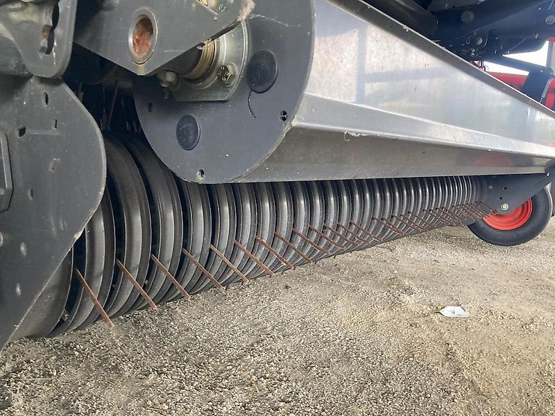 CLAAS Variant 485 RC PRO - Silindirik balya makinesi: fotoğraf 3 CLAAS Variant 485 RC PRO - Silindirik balya makinesi: fotoğraf 3