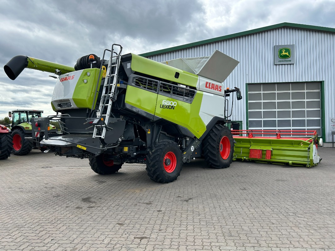 CLAAS Lexion 6800 mit Vario 930 Schneidwerk - Biçerdöver: fotoğraf 4 CLAAS Lexion 6800 mit Vario 930 Schneidwerk - Biçerdöver: fotoğraf 4
