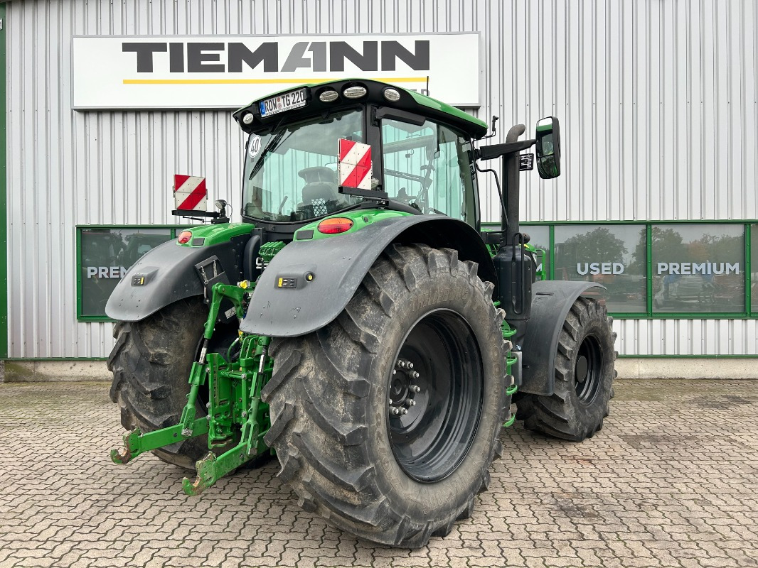 John Deere 6215R - Traktör: fotoğraf 2 John Deere 6215R - Traktör: fotoğraf 2