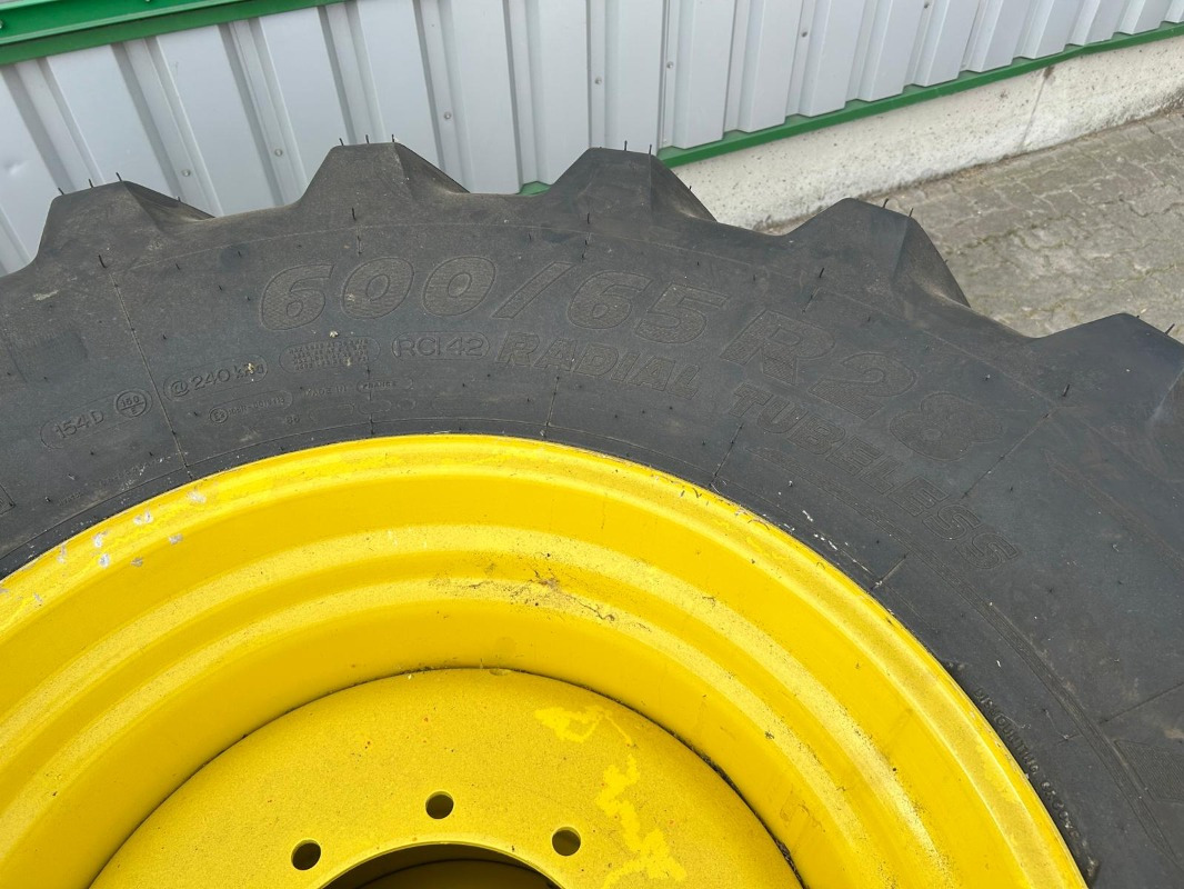 Michelin 600/65R28 - 2 Stück - Lastikler ve jantlar - Tarım araçları: fotoğraf 4 Michelin 600/65R28 - 2 Stück - Lastikler ve jantlar - Tarım araçları: fotoğraf 4
