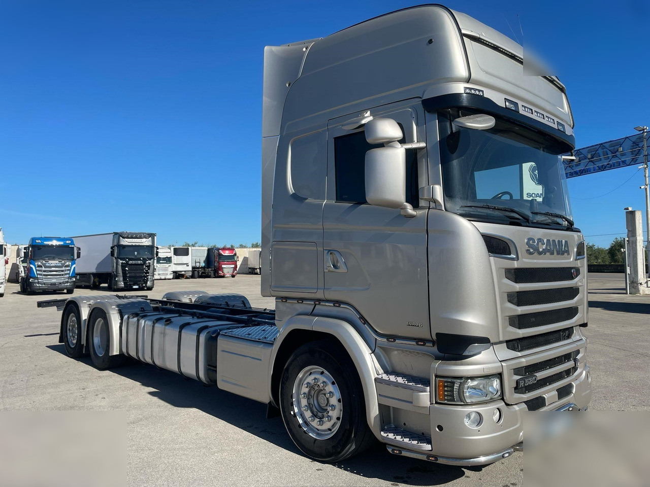 SCANIA R580 - Şasi kamyon: fotoğraf 2 SCANIA R580 - Şasi kamyon: fotoğraf 2
