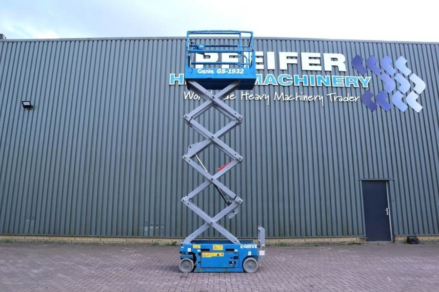 Genie GS1932 E-Drive Several In Stock, 8m Working Height - Makasli platform: fotoğraf 3 Genie GS1932 E-Drive Several In Stock, 8m Working Height - Makasli platform: fotoğraf 3