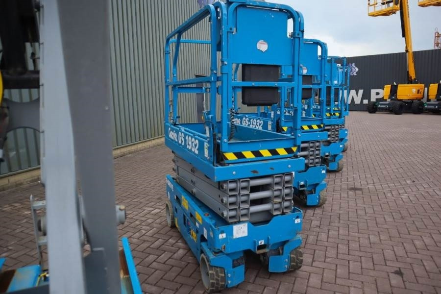 Genie GS1932 E-Drive Several In Stock, 8m Working Height - Makasli platform: fotoğraf 4 Genie GS1932 E-Drive Several In Stock, 8m Working Height - Makasli platform: fotoğraf 4