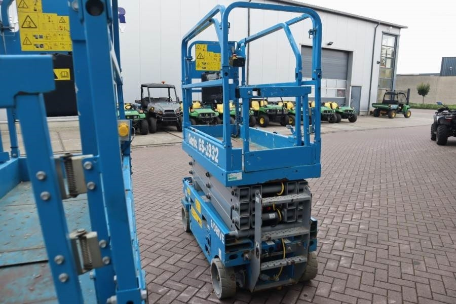 Genie GS1932 E-Drive Several In Stock, 8m Working Height - Makasli platform: fotoğraf 4 Genie GS1932 E-Drive Several In Stock, 8m Working Height - Makasli platform: fotoğraf 4