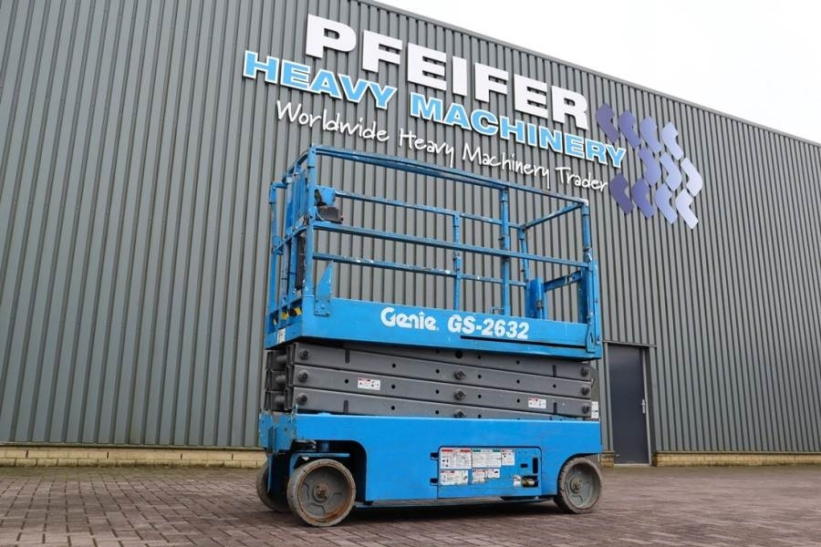 Genie GS2632 Electric, Working Height 10m, 227kg Capacit - Makasli platform: fotoğraf 1 Genie GS2632 Electric, Working Height 10m, 227kg Capacit - Makasli platform: fotoğraf 1