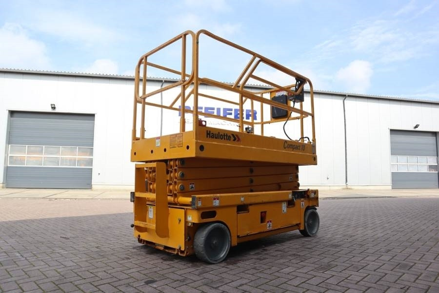Haulotte COMPACT 10 Electric, 10m Working Height, 450kg Cap - Makasli platform: fotoğraf 3 Haulotte COMPACT 10 Electric, 10m Working Height, 450kg Cap - Makasli platform: fotoğraf 3