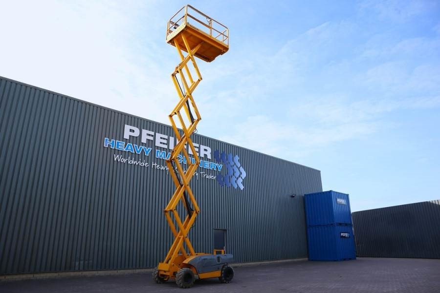 Haulotte Compact 12RTE Electric, 12m Working Height, 450kg - Makasli platform: fotoğraf 3 Haulotte Compact 12RTE Electric, 12m Working Height, 450kg - Makasli platform: fotoğraf 3