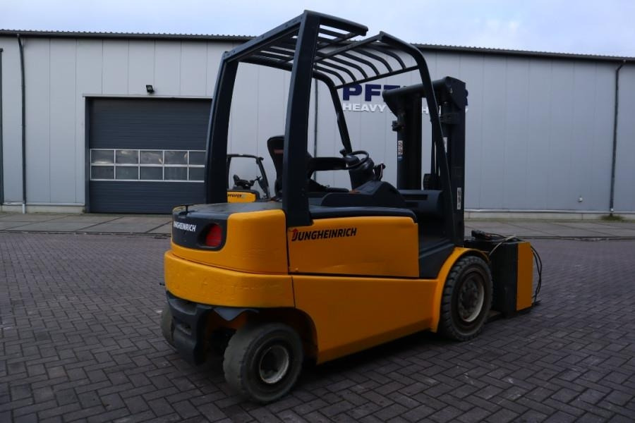 Jungheinrich EFG535 Electric, Lifting Height 4700mm, Freelift 1 - Dizel forklift: fotoğraf 2 Jungheinrich EFG535 Electric, Lifting Height 4700mm, Freelift 1 - Dizel forklift: fotoğraf 2