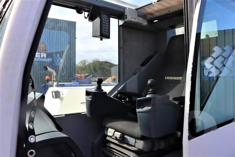 Liebherr LTM1050-3.1 6x4 Drive And 6-Wheel Steering, 50t Ca - All-terrain vinç: fotoğraf 5 Liebherr LTM1050-3.1 6x4 Drive And 6-Wheel Steering, 50t Ca - All-terrain vinç: fotoğraf 5