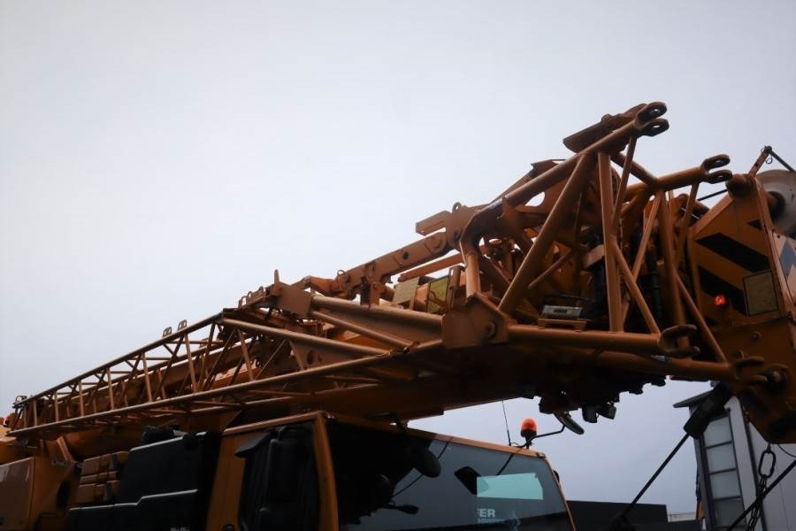 All-terrain vinç Liebherr LTM1070-4.2 Dutch Vehicle Registration, Valid Insp: fotoğraf 10