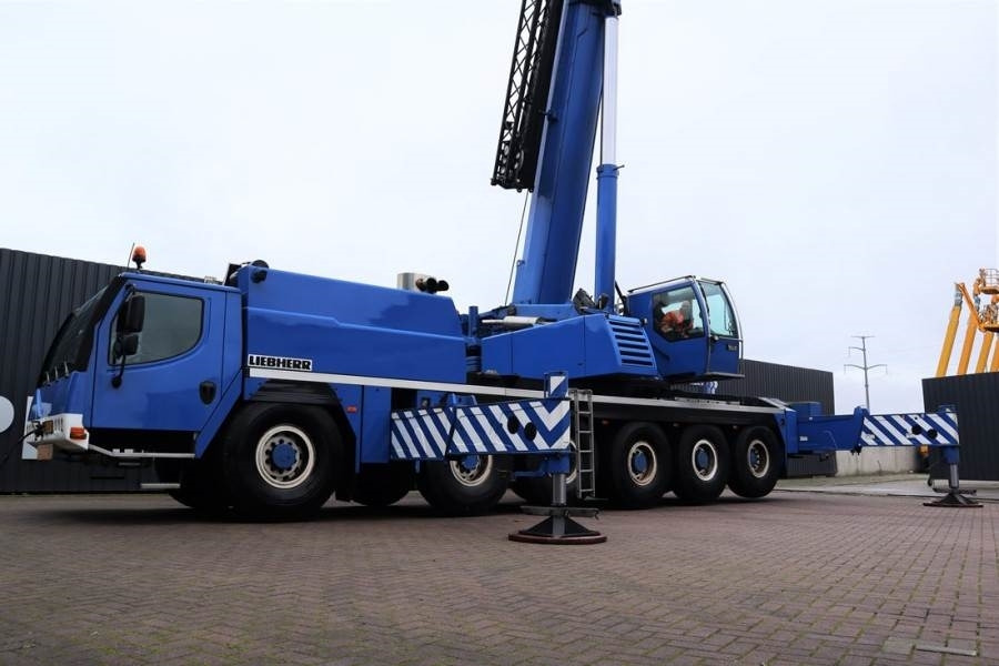 Liebherr LTM1150-6.1 Dutch Vehicle Registration, Valid Abom - All-terrain vinç: fotoğraf 2 Liebherr LTM1150-6.1 Dutch Vehicle Registration, Valid Abom - All-terrain vinç: fotoğraf 2