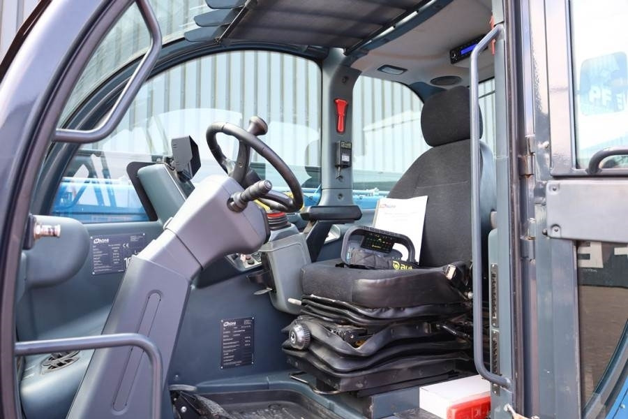 Magni TH5,5.15-D7/D Diesel, 4x4x4 Drive, 5.5t Capacity, - Teleskopik yükleyici: fotoğraf 4 Magni TH5,5.15-D7/D Diesel, 4x4x4 Drive, 5.5t Capacity, - Teleskopik yükleyici: fotoğraf 4