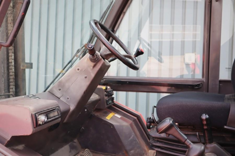 Manitou M30-4 Diesel, 4x4 Drive, 3t Capacity, Triplex Mast - Arazi tipi forklift: fotoğraf 4 Manitou M30-4 Diesel, 4x4 Drive, 3t Capacity, Triplex Mast - Arazi tipi forklift: fotoğraf 4