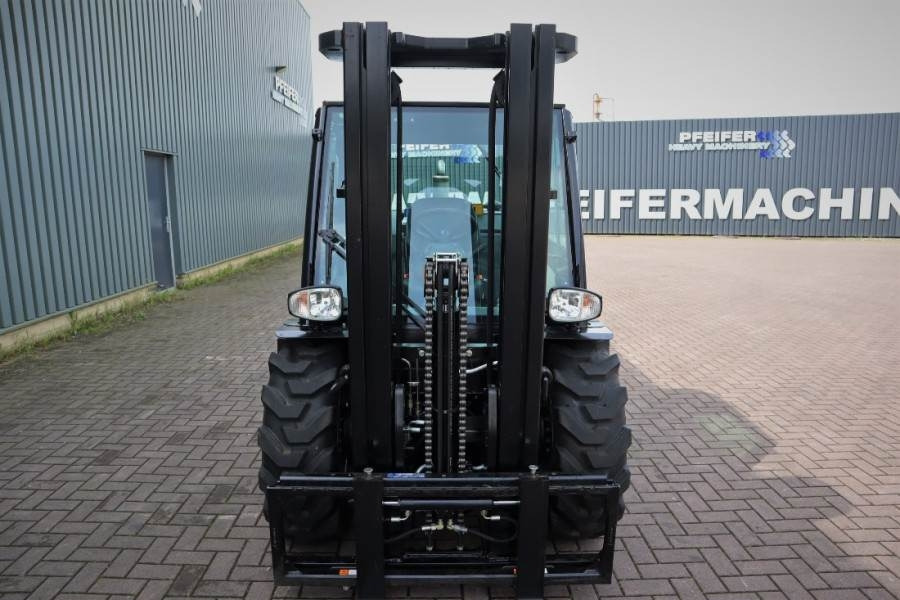 Manitou MC25-4 Valid Inspection, *Guarantee, Diesel, 4x4 - Arazi tipi forklift: fotoğraf 3 Manitou MC25-4 Valid Inspection, *Guarantee, Diesel, 4x4 - Arazi tipi forklift: fotoğraf 3