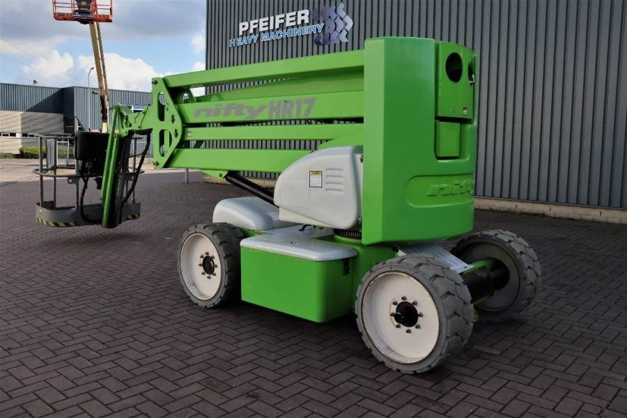 Niftylift HR17NDE HYBRIDE Hybrid Battery & Diesel, 17m Worki - Eklemli platform: fotoğraf 4 Niftylift HR17NDE HYBRIDE Hybrid Battery & Diesel, 17m Worki - Eklemli platform: fotoğraf 4