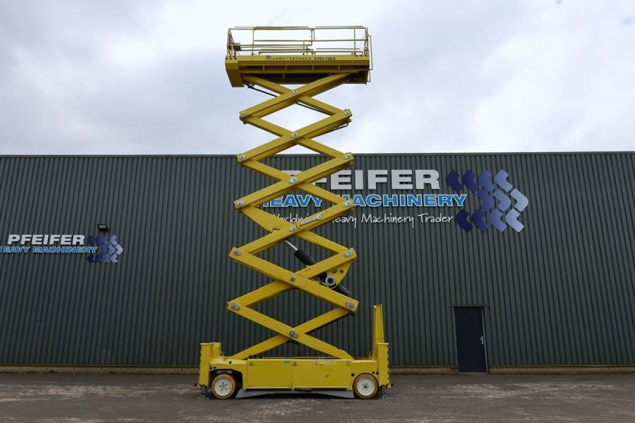 PB LIFT S195-12ES Electric, 19.6m Working Height, 700 - Makasli platform: fotoğraf 3 PB LIFT S195-12ES Electric, 19.6m Working Height, 700 - Makasli platform: fotoğraf 3
