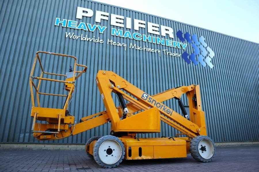 Snorkel A38E Electric, 13.5m Working Height, 6.1m Reach, 2 - Eklemli platform: fotoğraf 1 Snorkel A38E Electric, 13.5m Working Height, 6.1m Reach, 2 - Eklemli platform: fotoğraf 1