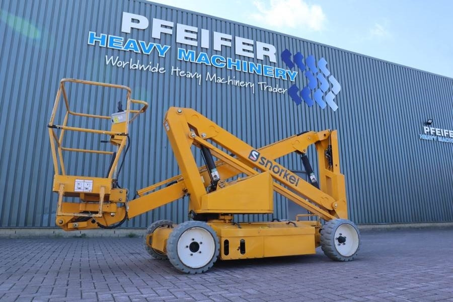 Snorkel A38E Electric, 13.5m Working Height, 6.1m Reach, 2 - Eklemli platform: fotoğraf 1 Snorkel A38E Electric, 13.5m Working Height, 6.1m Reach, 2 - Eklemli platform: fotoğraf 1