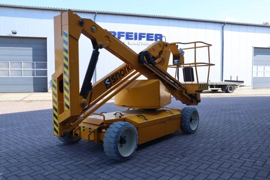 Snorkel A38E Electric, 13.5m Working Height, 6.1m Reach, 2 - Eklemli platform: fotoğraf 2 Snorkel A38E Electric, 13.5m Working Height, 6.1m Reach, 2 - Eklemli platform: fotoğraf 2