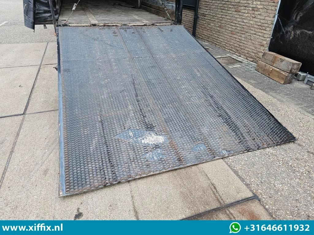 Wiese 3-ass. Semi dieplader met huifopbouw / Wiese 9 tons laadklep - Alçak çerçeveli platform dorse: fotoğraf 5 Wiese 3-ass. Semi dieplader met huifopbouw / Wiese 9 tons laadklep - Alçak çerçeveli platform dorse: fotoğraf 5