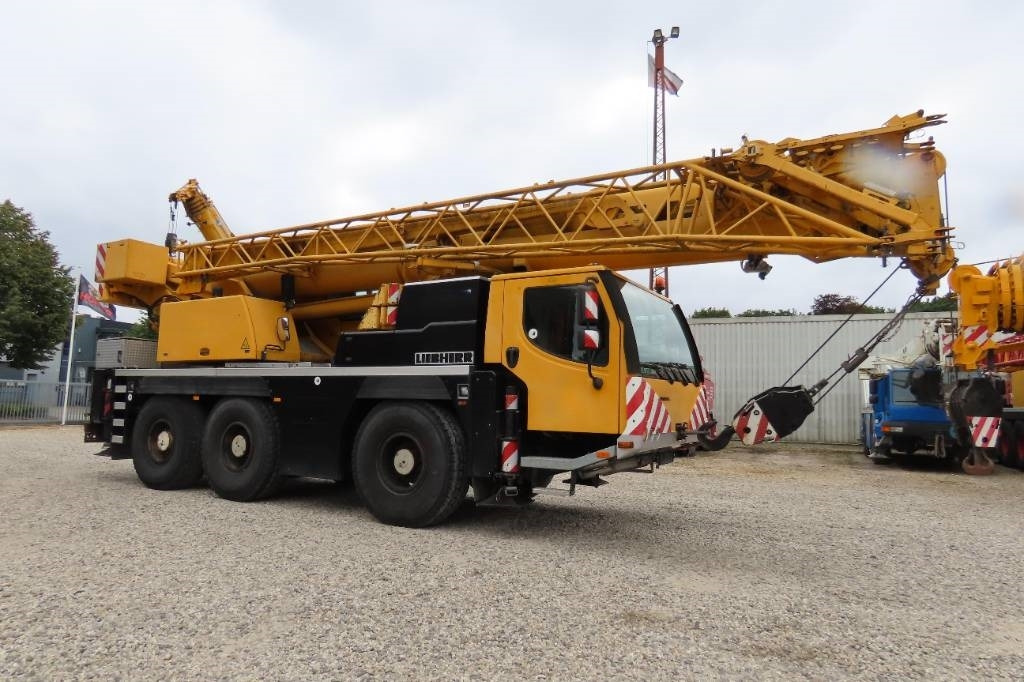 Liebherr LTM 1050-3.1 - All-terrain vinç: fotoğraf 2 Liebherr LTM 1050-3.1 - All-terrain vinç: fotoğraf 2