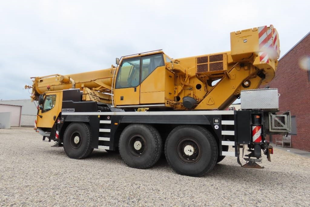 Liebherr LTM 1050-3.1 - All-terrain vinç: fotoğraf 4 Liebherr LTM 1050-3.1 - All-terrain vinç: fotoğraf 4