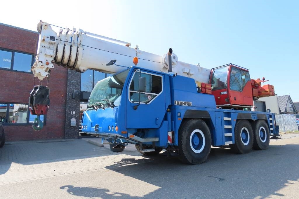 Liebherr LTM 1055-1 - All-terrain vinç: fotoğraf 1 Liebherr LTM 1055-1 - All-terrain vinç: fotoğraf 1