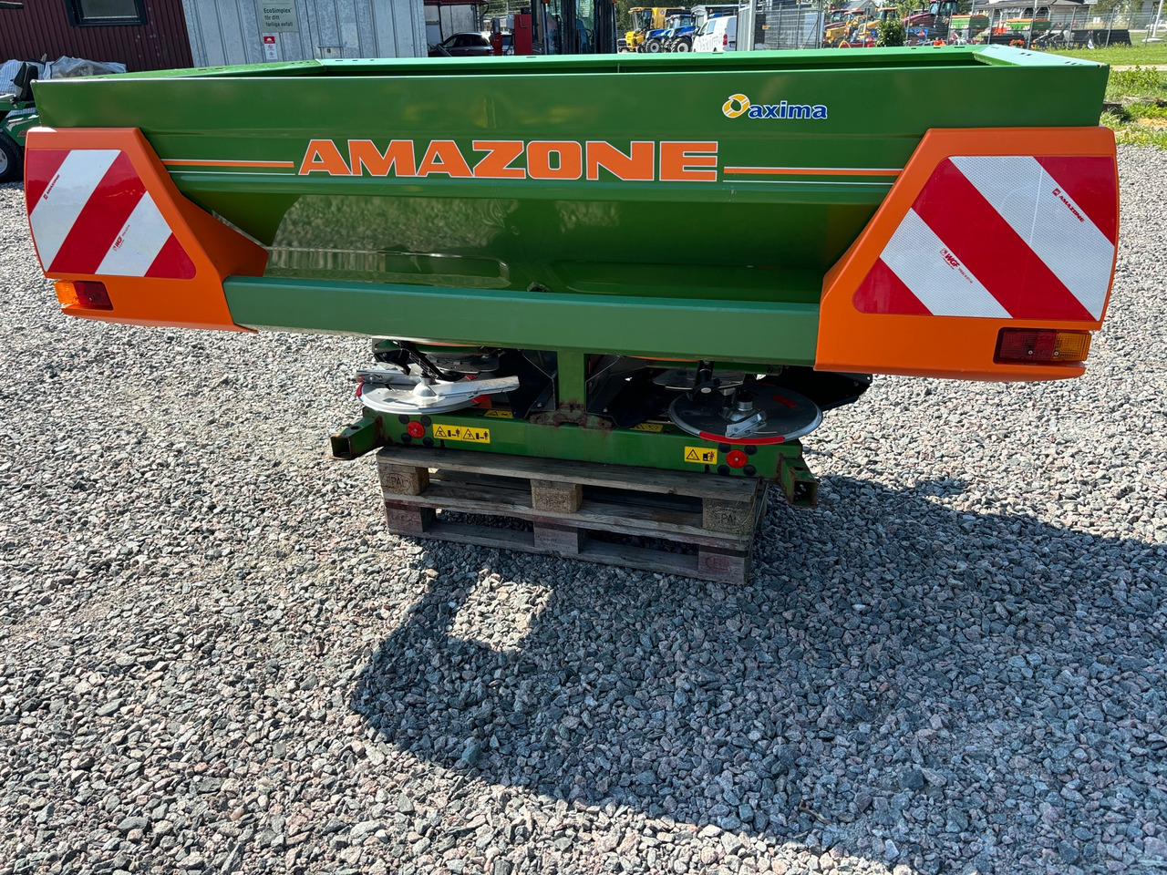 Amazone ZA-M 1501 - Gübre serpme makinesi: fotoğraf 1 Amazone ZA-M 1501 - Gübre serpme makinesi: fotoğraf 1