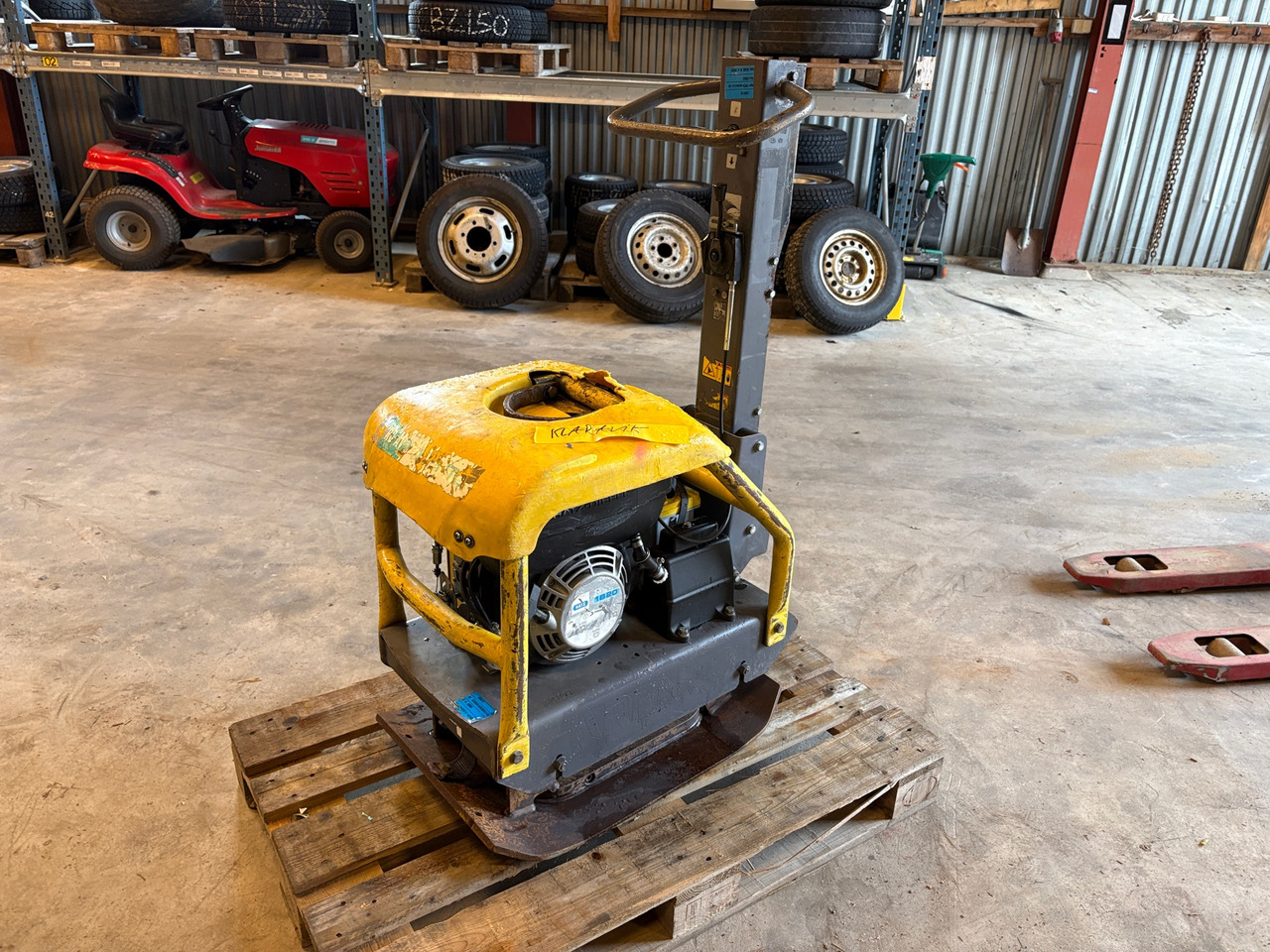 Atlas Copco LG 200 - Titreşimli kompaktör: fotoğraf 1 Atlas Copco LG 200 - Titreşimli kompaktör: fotoğraf 1