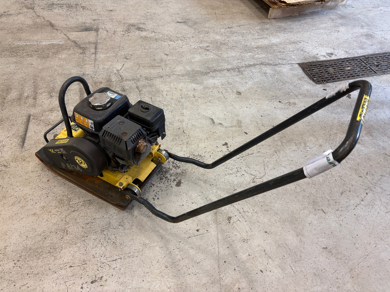 Bomag BP 8/34 - Titreşimli kompaktör: fotoğraf 1 Bomag BP 8/34 - Titreşimli kompaktör: fotoğraf 1