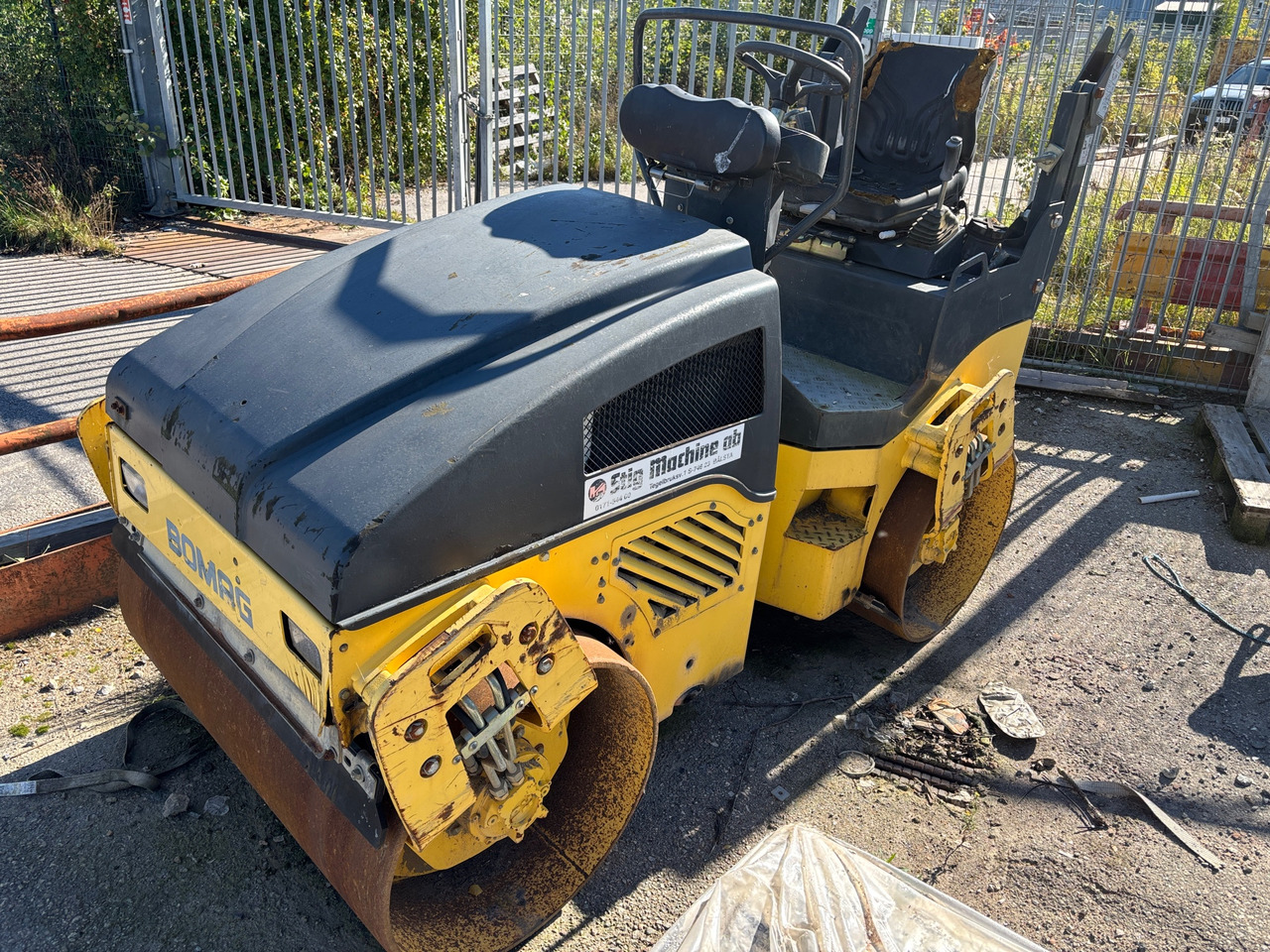 Bomag Bw 125 AD-4 - Yol silindiri: fotoğraf 1 Bomag Bw 125 AD-4 - Yol silindiri: fotoğraf 1